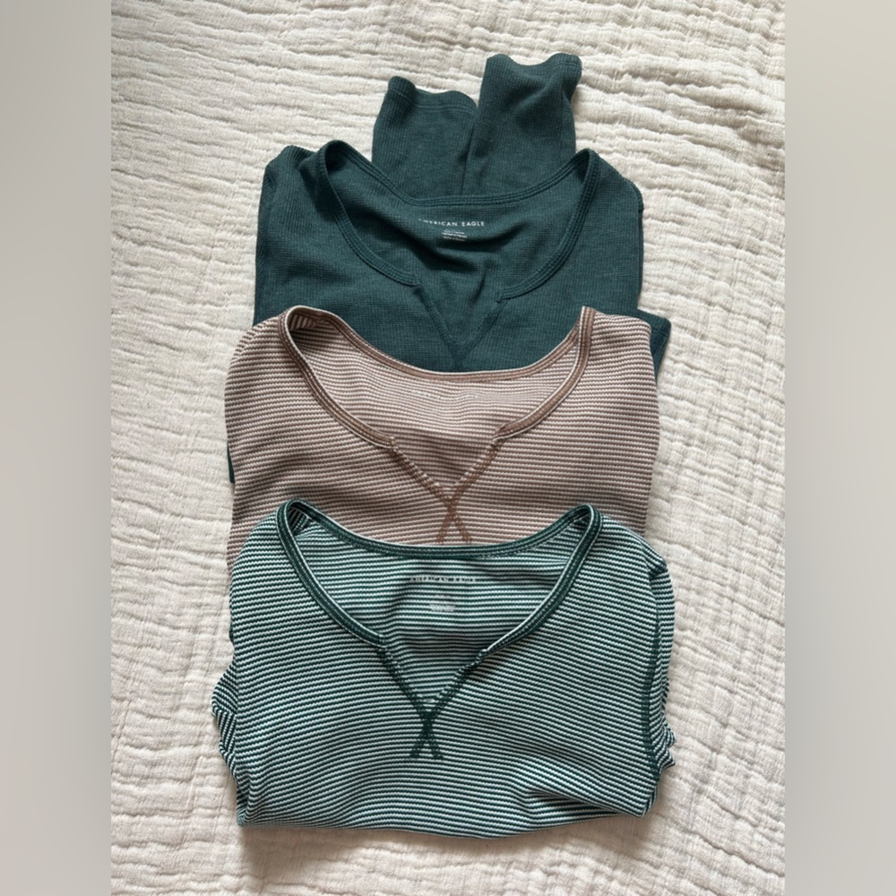3 American eagle cropped shirts